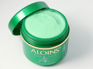 Kem lô hội Nhật Bản Aloins Eaude Cream S